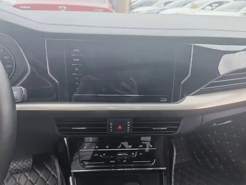 VOLKSWAGEN PASSAT 2021