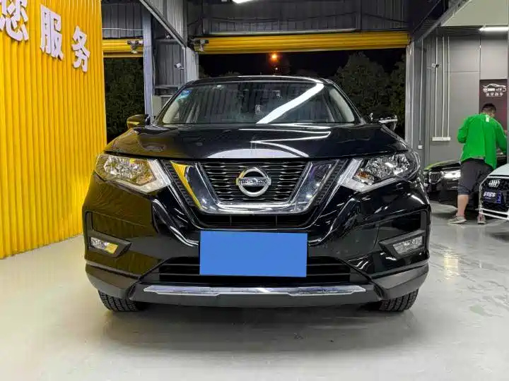 NISSAN X-TRAIL 2019