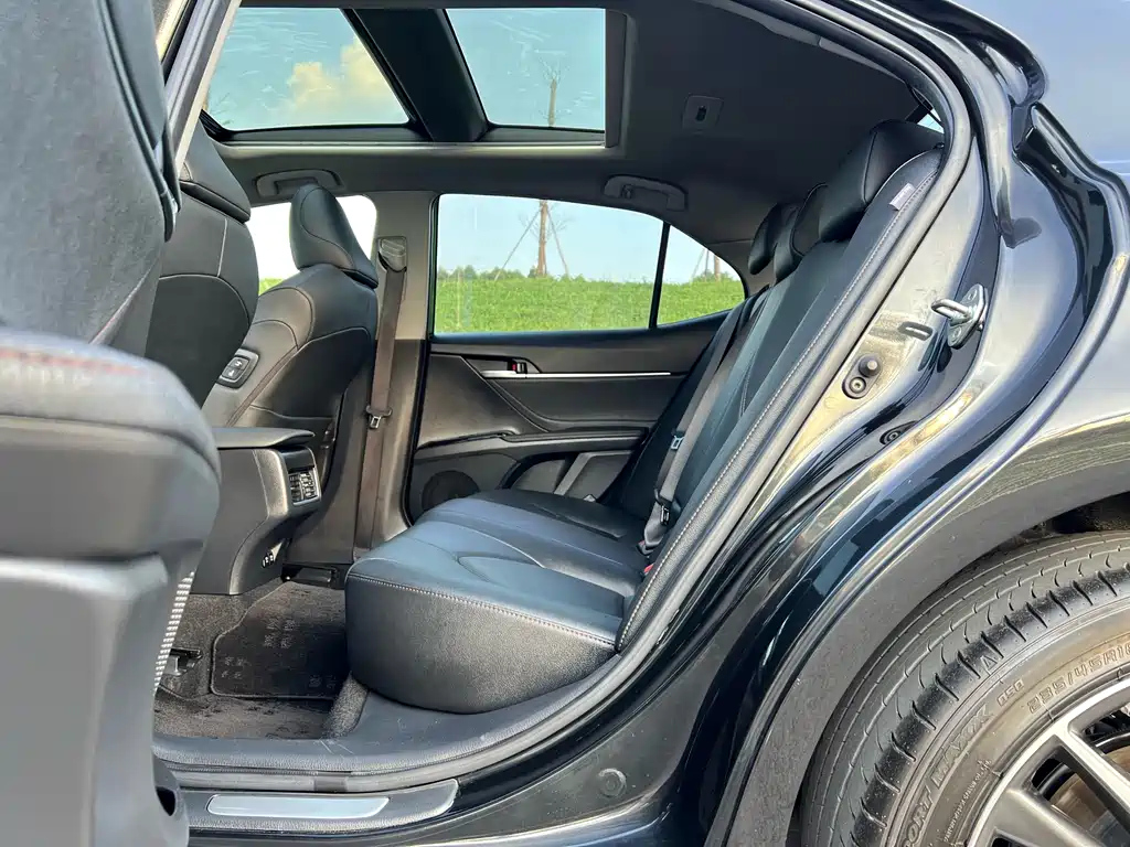 TOYOTA CAMRY 2023