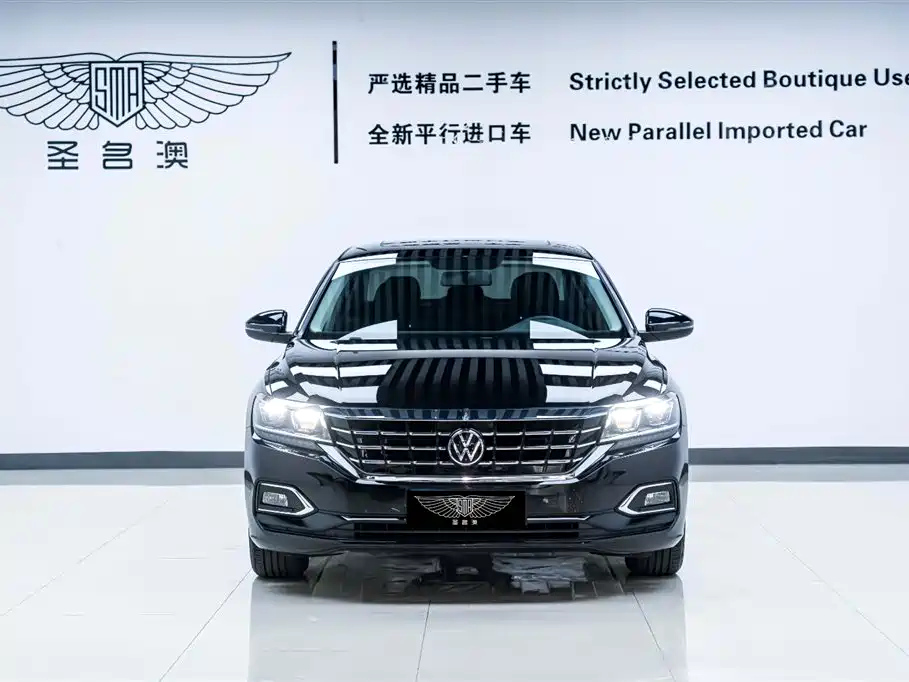 VOLKSWAGEN PASSAT 2022