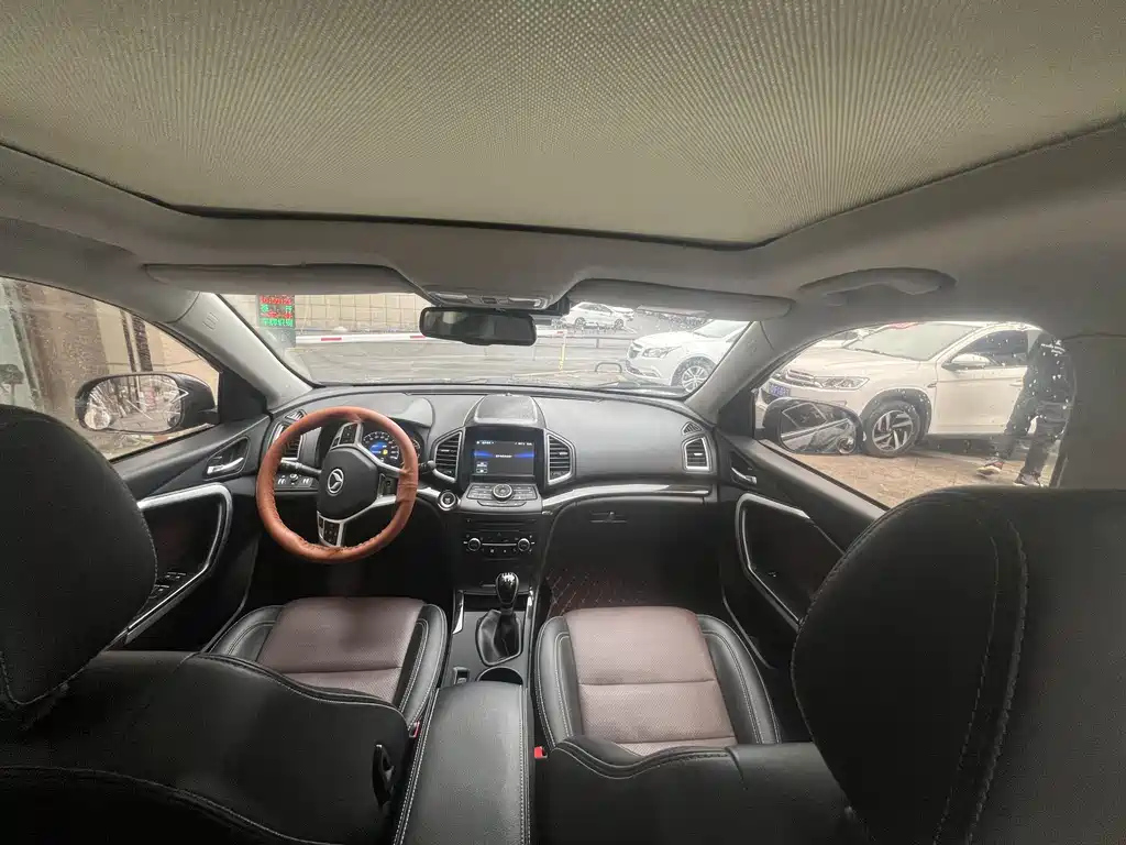 BAIC S6 2016