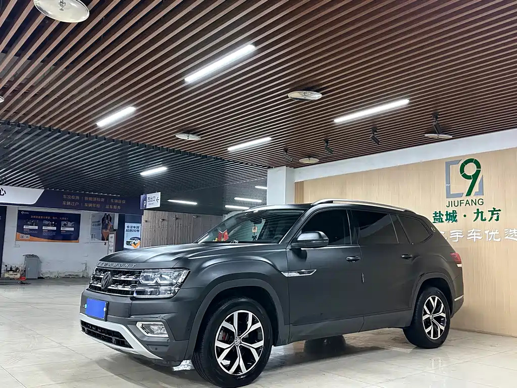 VOLKSWAGEN TOURAN 2020