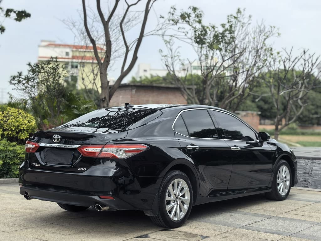 TOYOTA CAMRY 2023