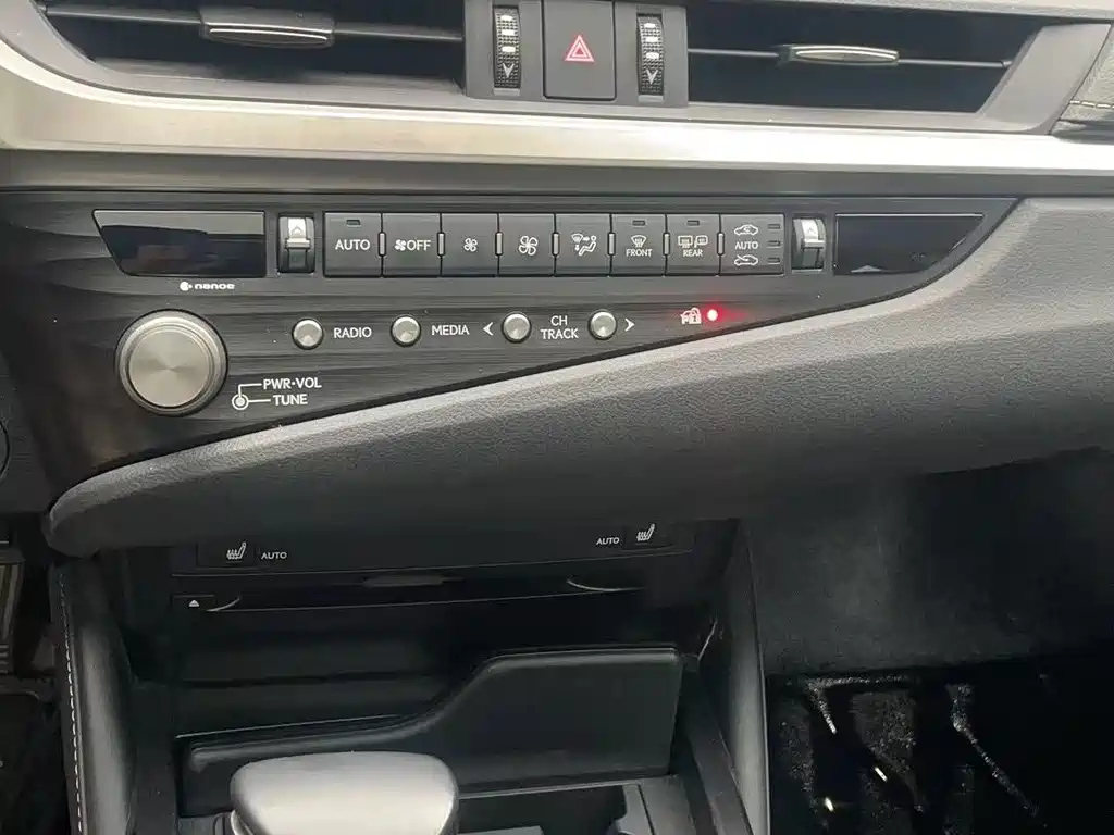 LEXUS ES 2021