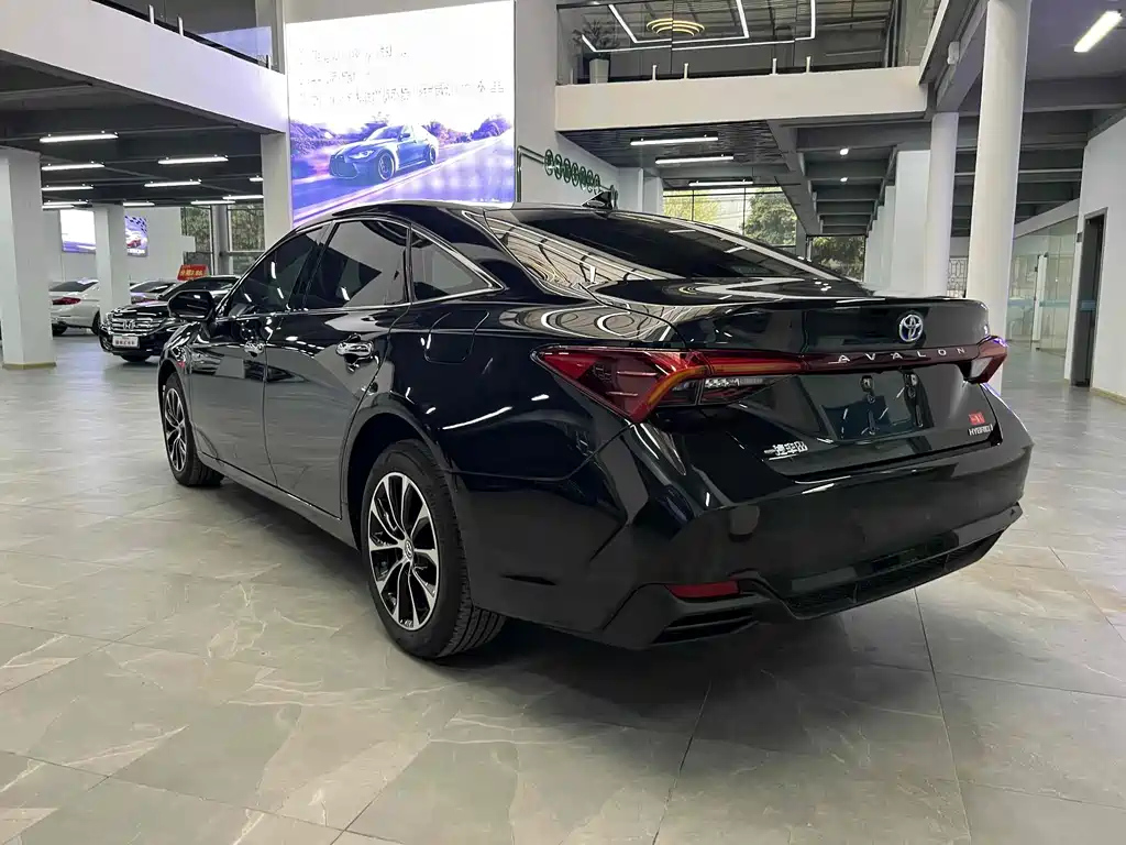 TOYOTA AVALON 2023
