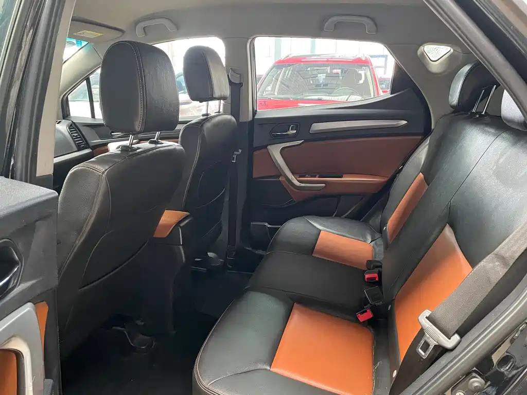 JAC REFINE S3 2015