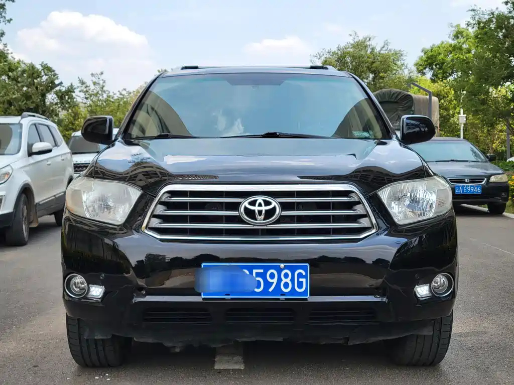TOYOTA HIGHLANDER 2010