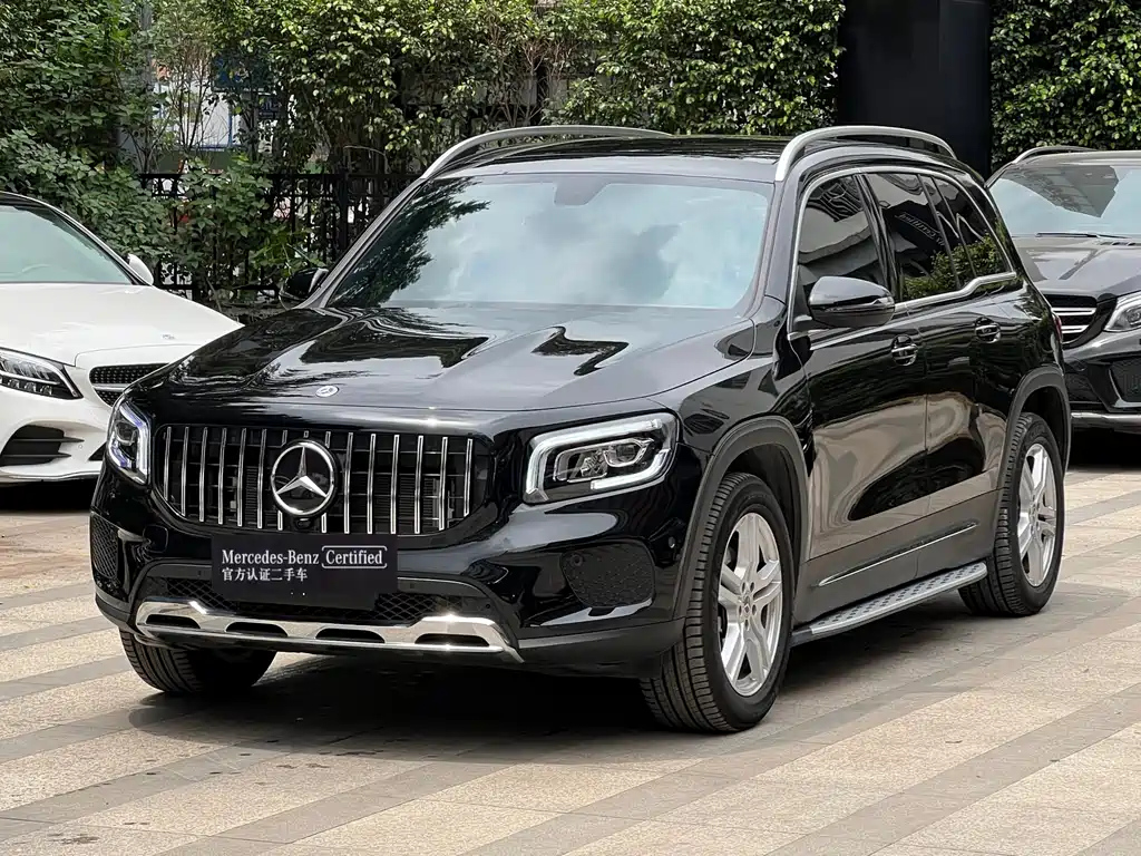 MERCEDES BENZ GLB 2023
