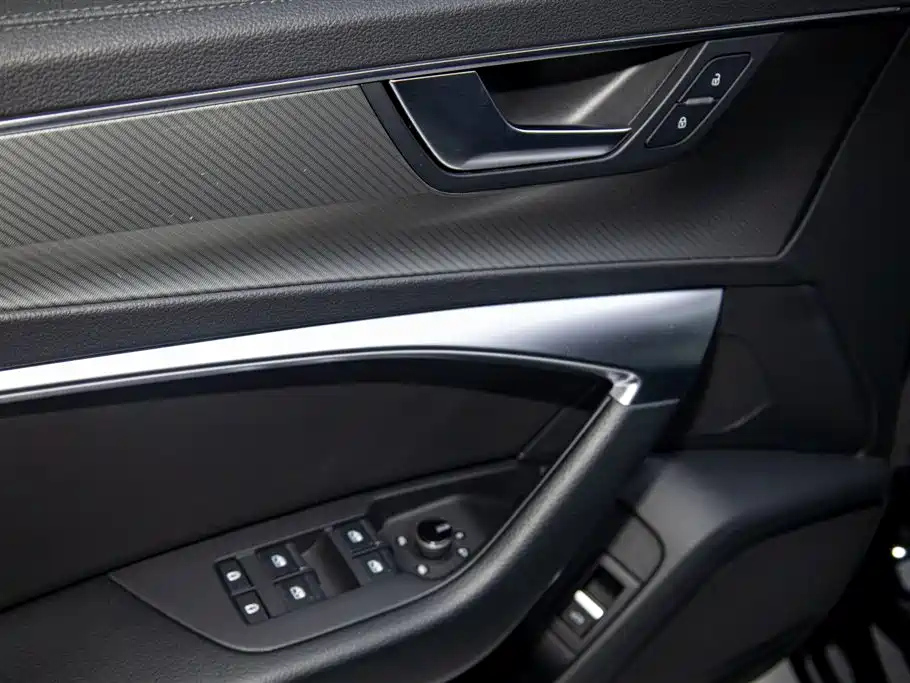 AUDI A6L 2021