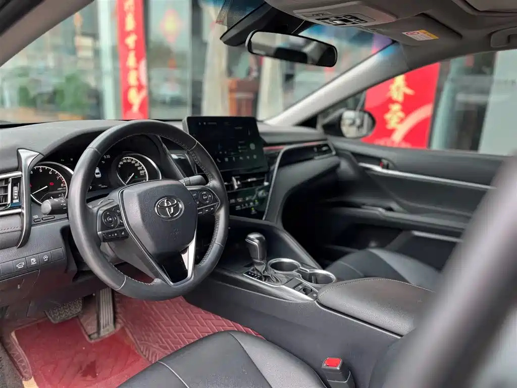 TOYOTA CAMRY 2021
