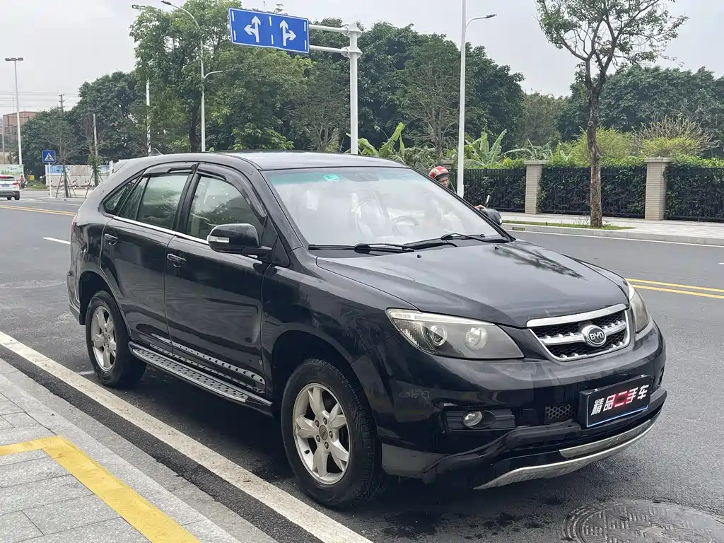 BYD S6 2014