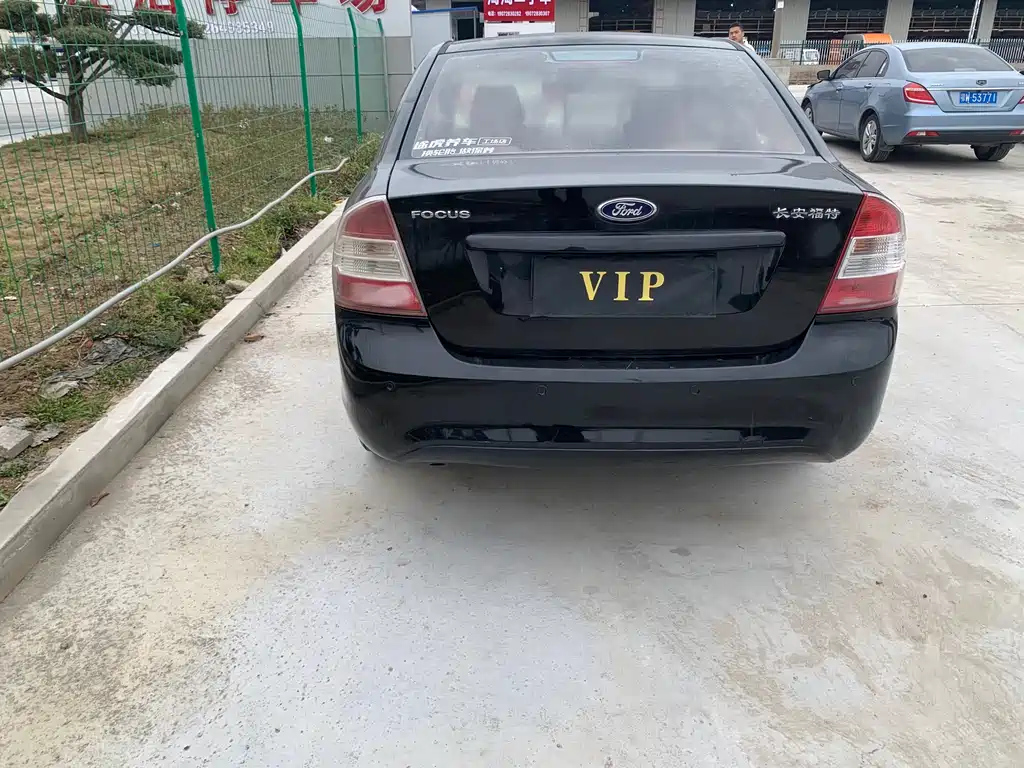 FORD FOCUS 2011