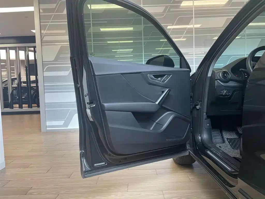 AUDI Q2L 2020
