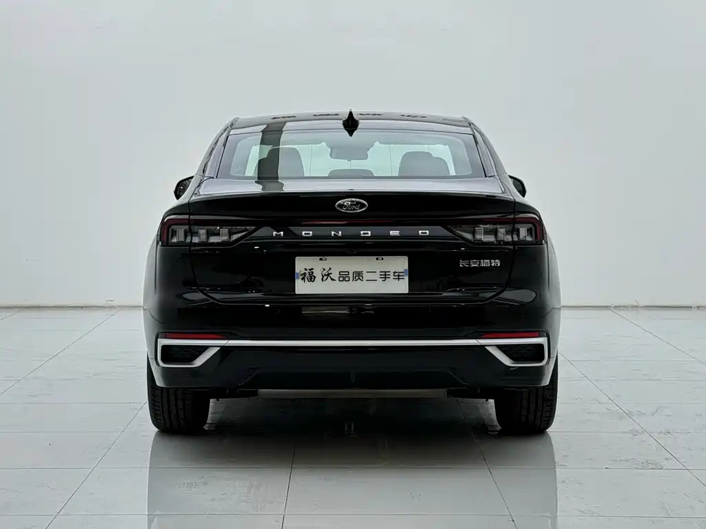 FORD MONDEO 2024