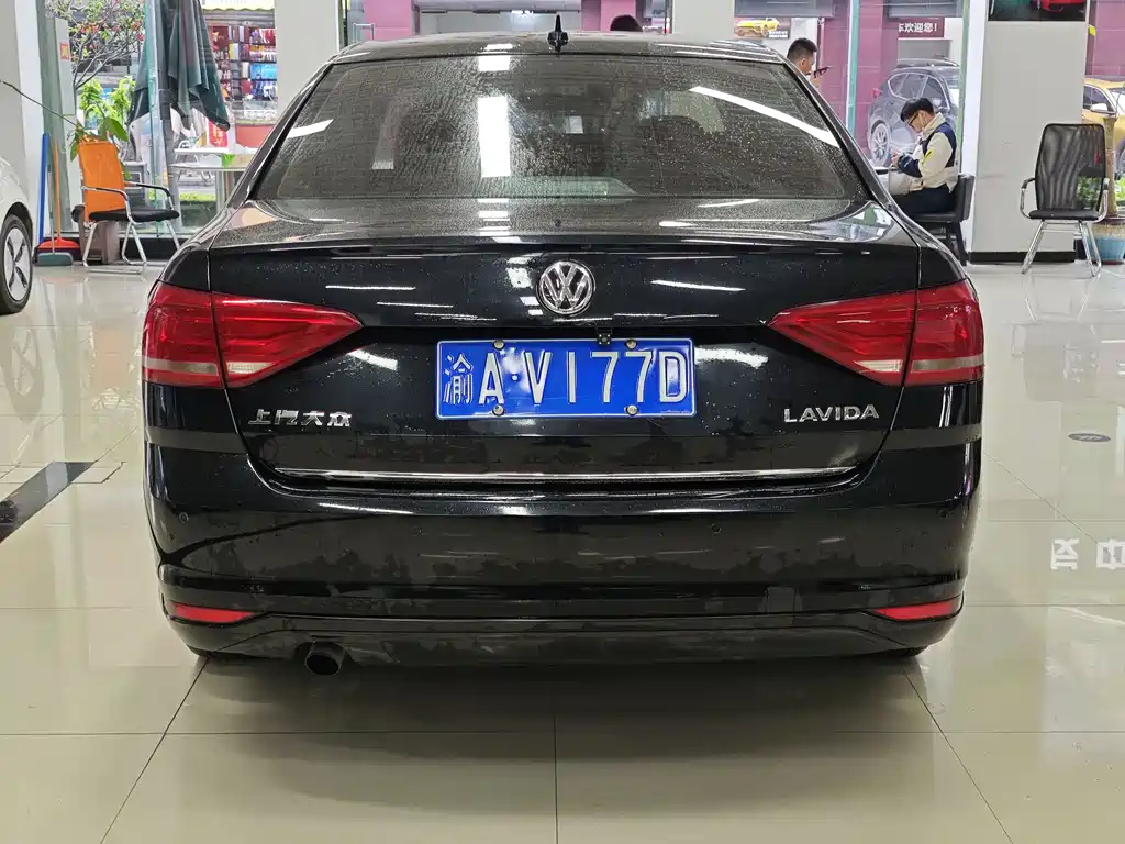 VOLKSWAGEN LAVIDA 2018