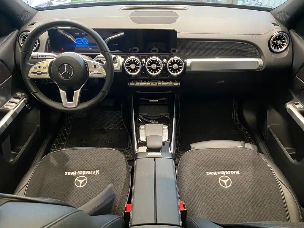 MERCEDES BENZ EQB 2022