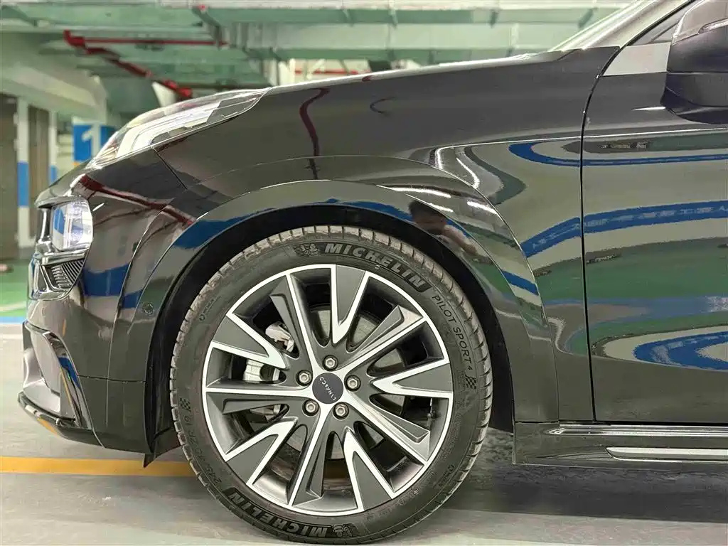 LYNK&CO 02 HATCHBACK 2021