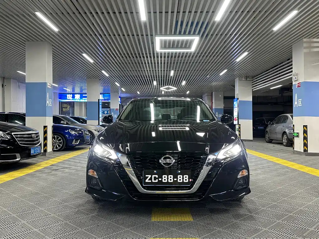 NISSAN TEANA 2021