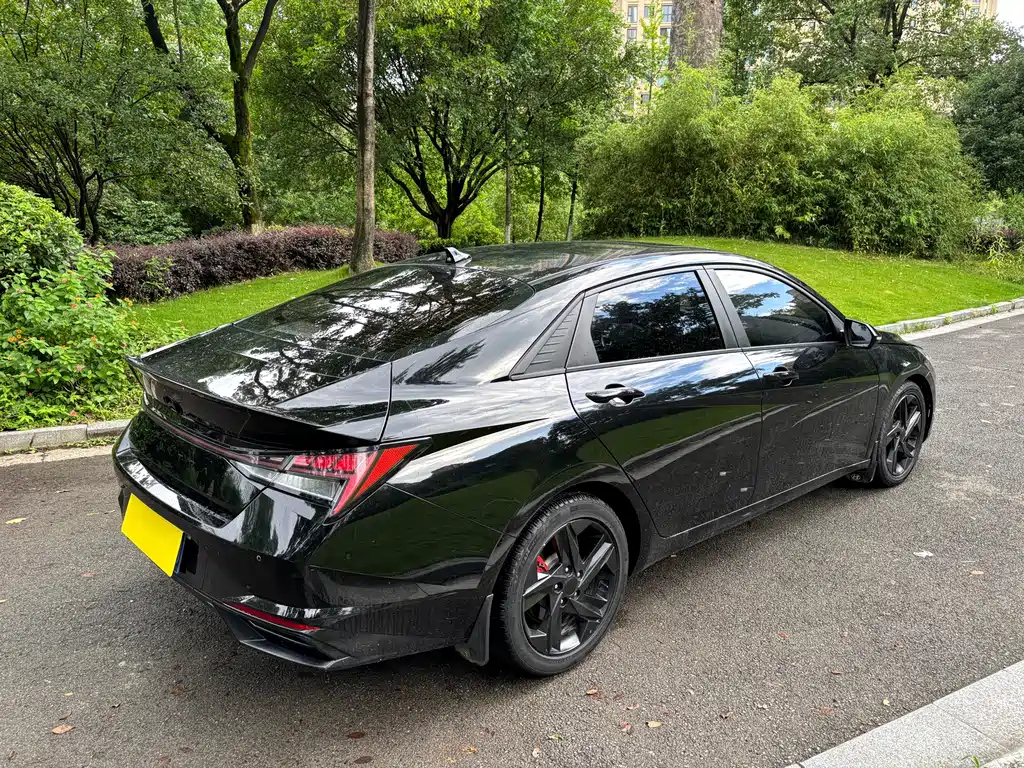 HYUNDAI ELANTRA 2022