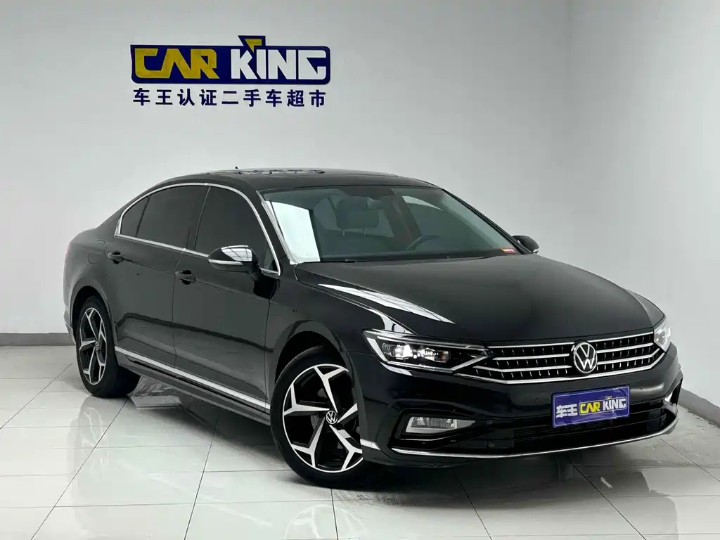 VOLKSWAGEN MAGOTAN 2022