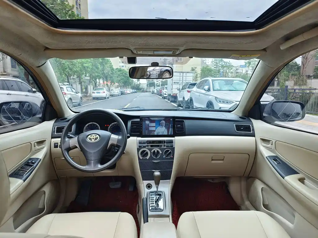 TOYOTA COROLLA 2013