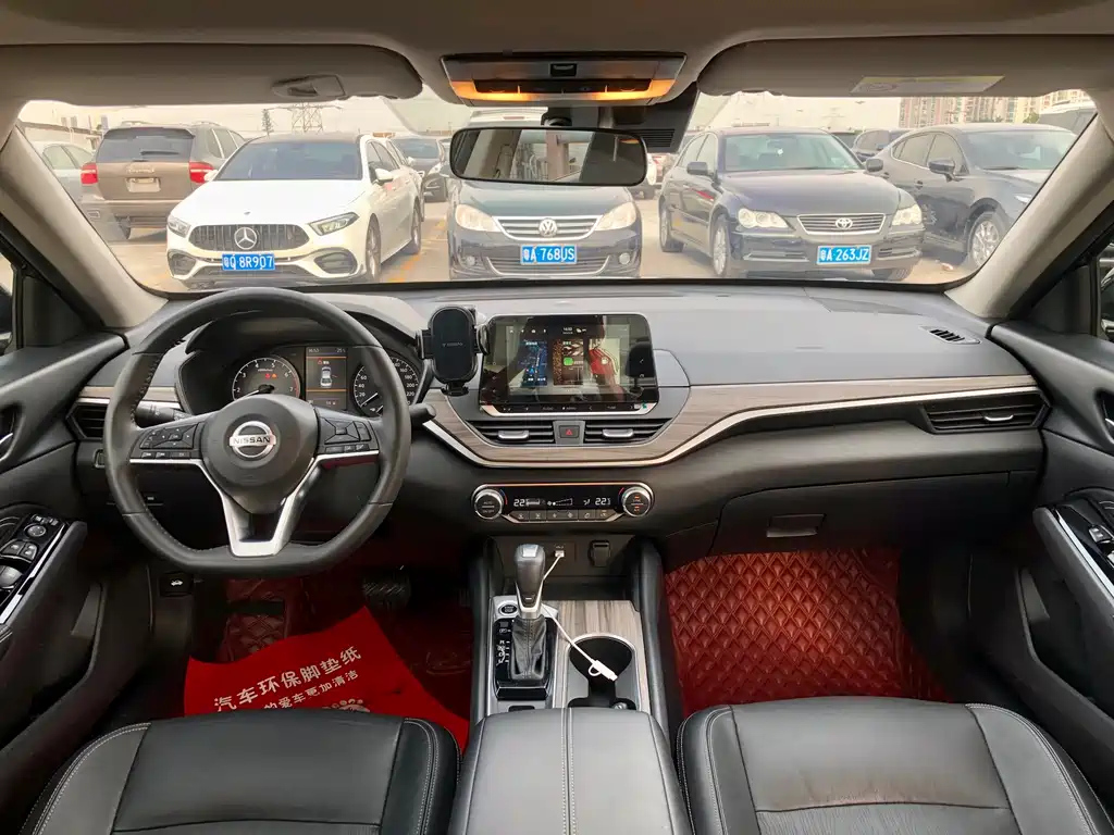 NISSAN TEANA 2021