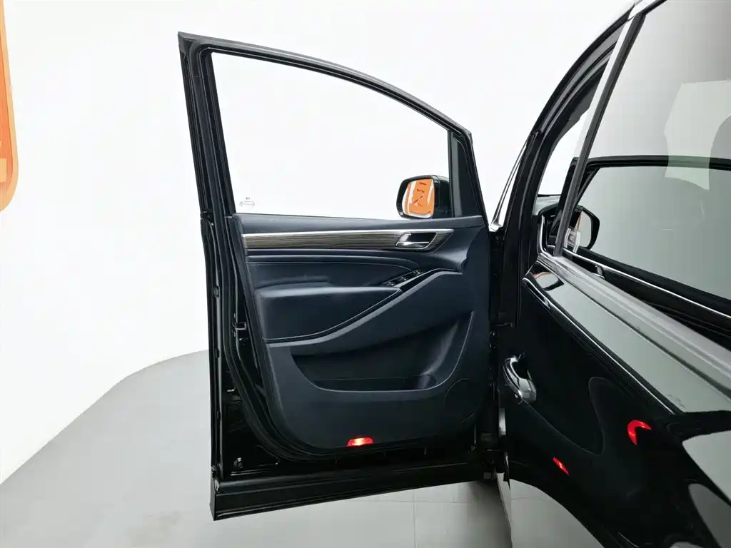 TRUMPCHI M8 2022