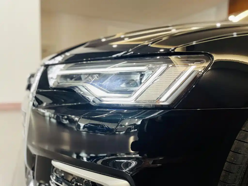 AUDI A6L 2023