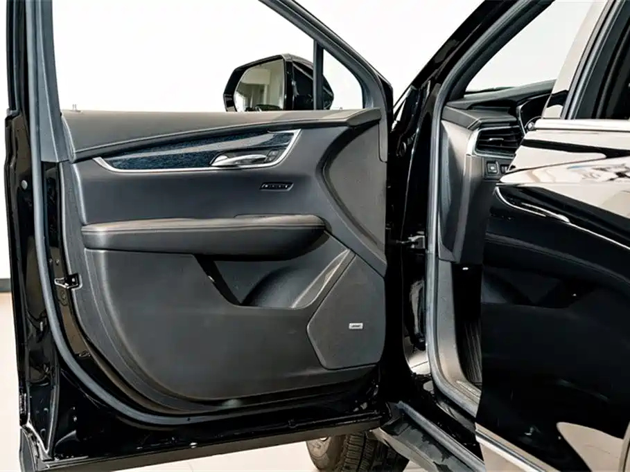 CADILLAC XT5 2023