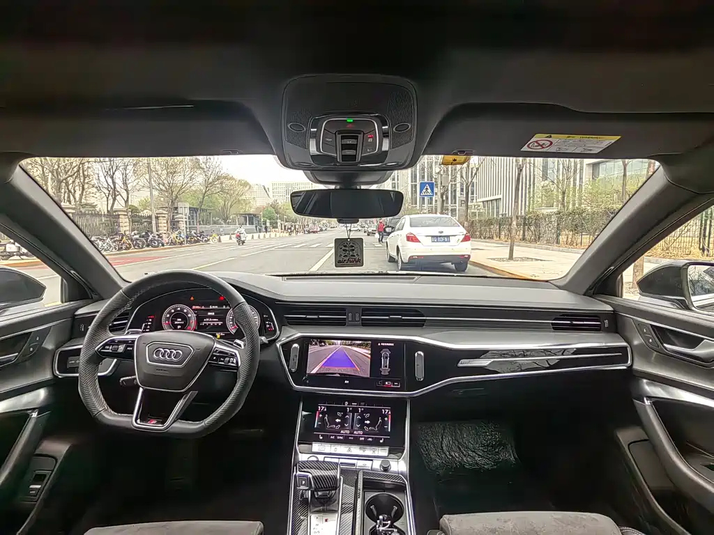 AUDI A6L 2021