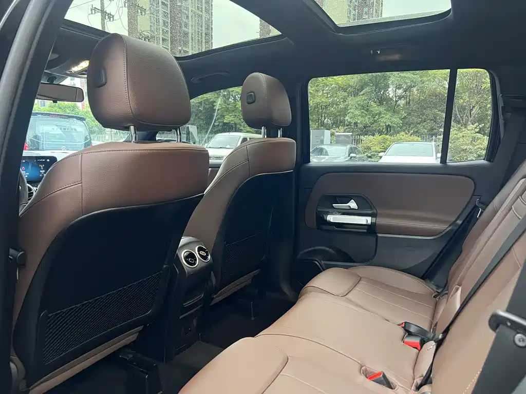 MERCEDES BENZ GLB 2022