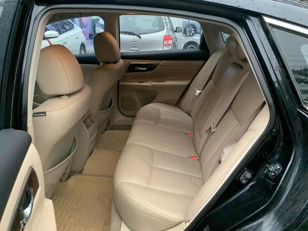 NISSAN TEANA 2014