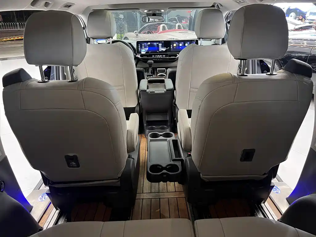 TOYOTA SIENNA SIENNA 2023