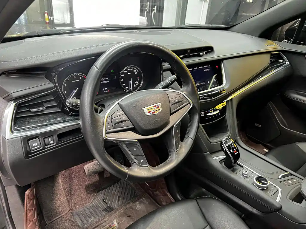 CADILLAC XT5 2022
