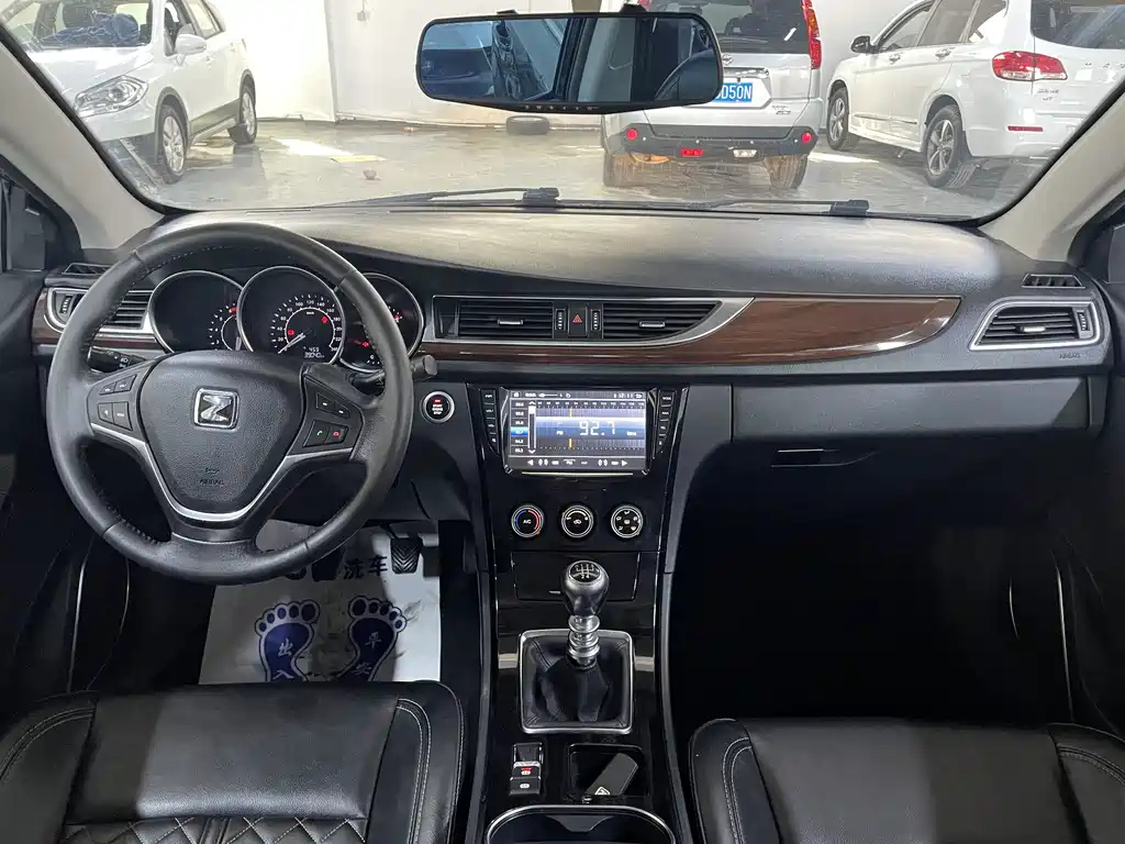 ZOTYE Z500 2016