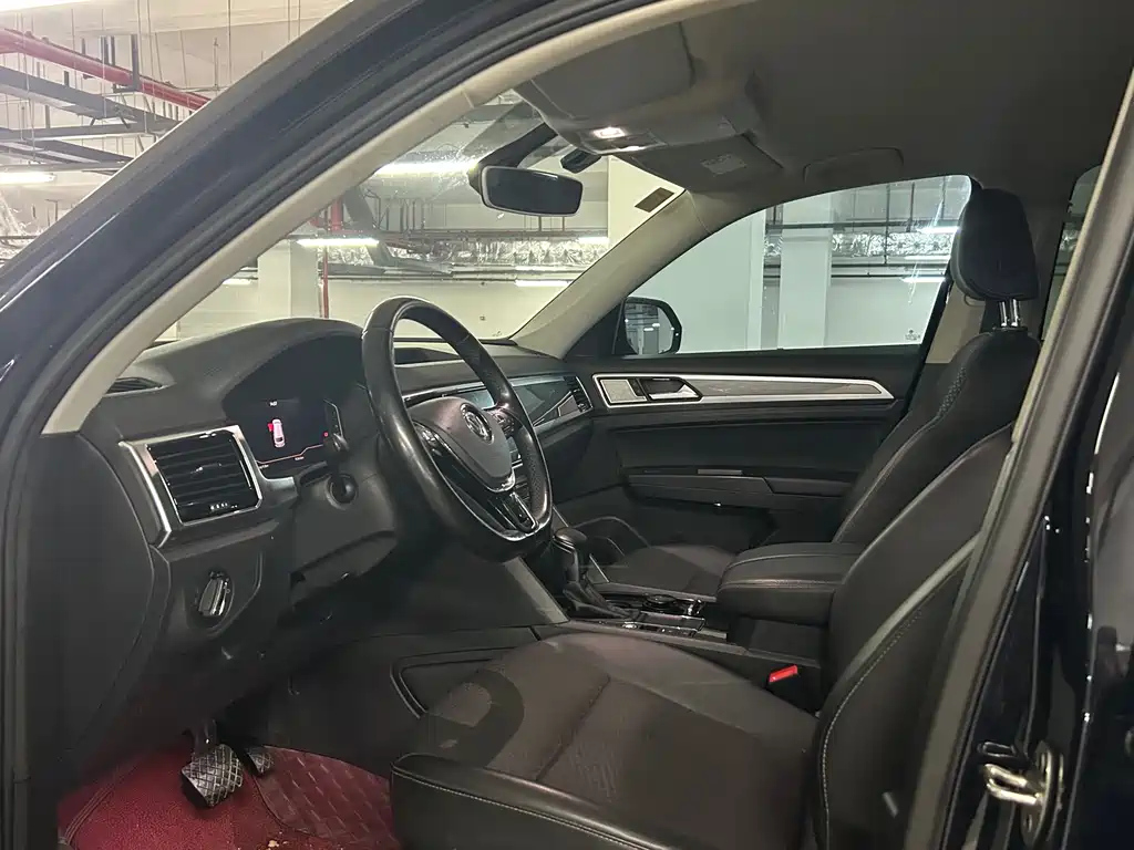 VOLKSWAGEN TOURAN 2021