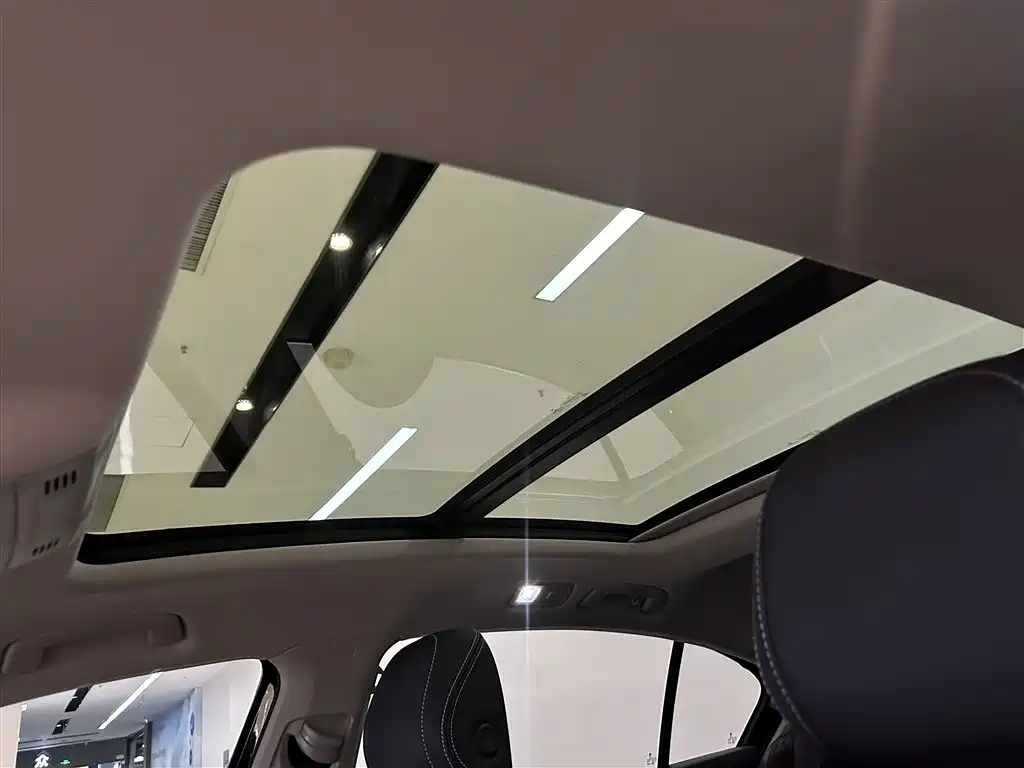 VOLKSWAGEN MAGOTAN 2022