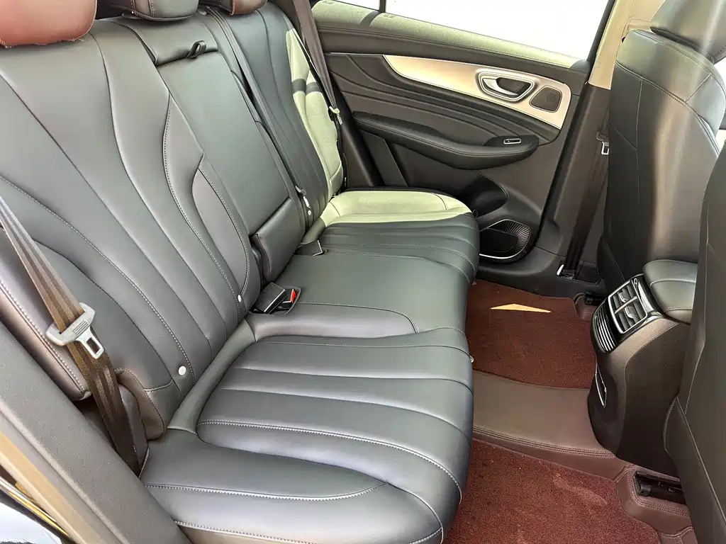 ROEWE RX5 MAX 2021