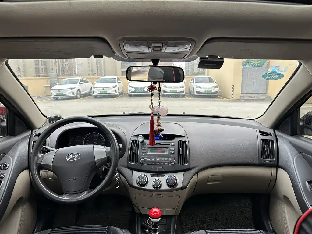 HYUNDAI CELESTA 2011