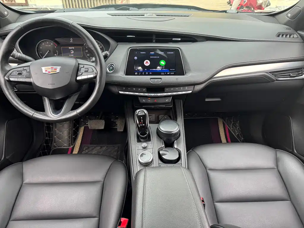 CADILLAC XT4 2021