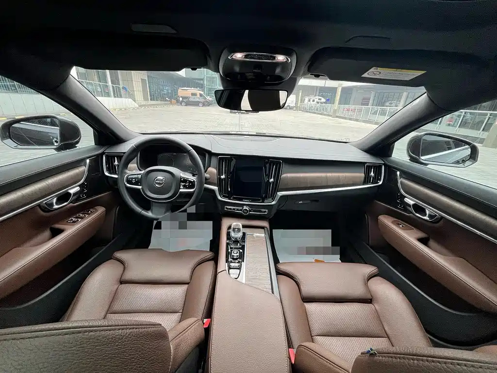 VOLVO S90 2021