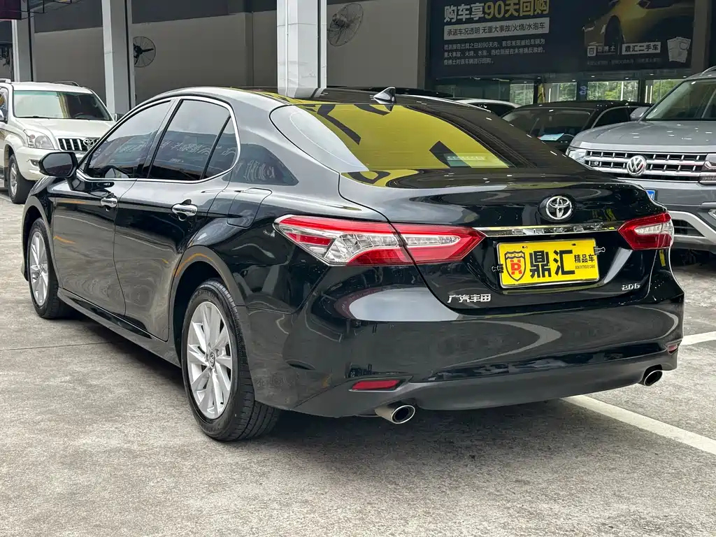 TOYOTA CAMRY 2023