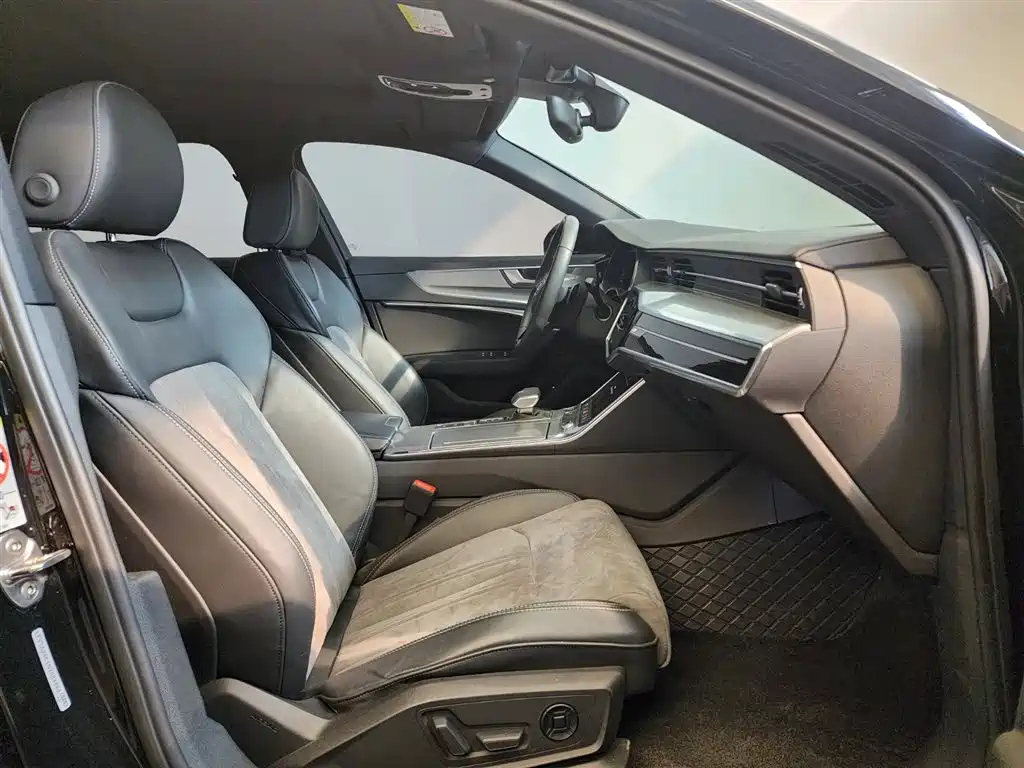 AUDI A6L 2022