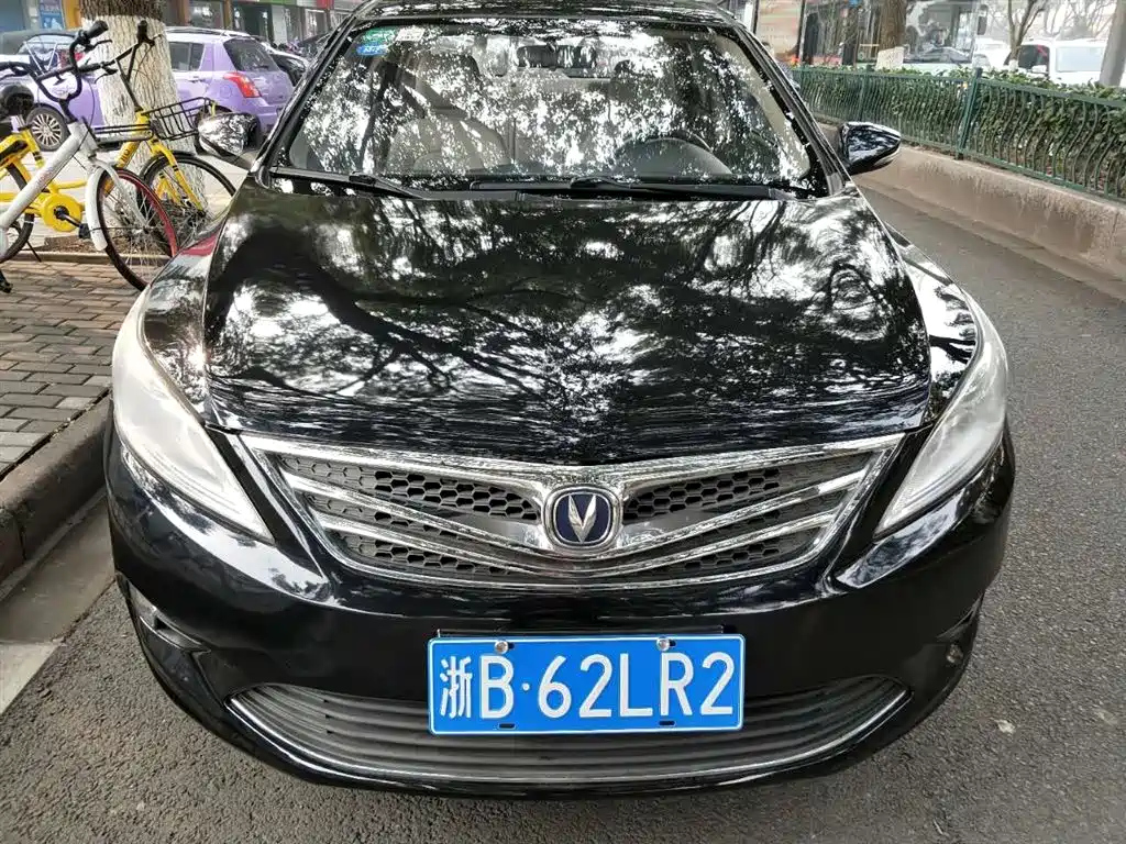 CHANGAN EADO 2014