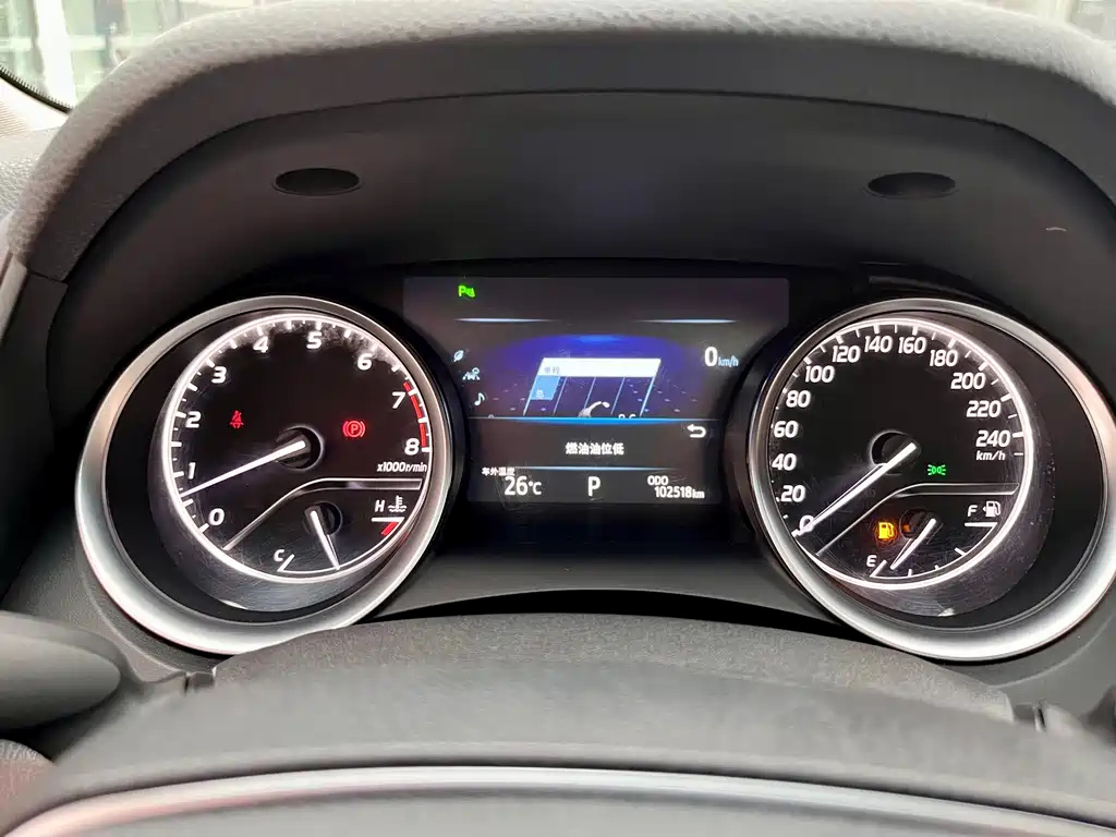 TOYOTA CAMRY 2018