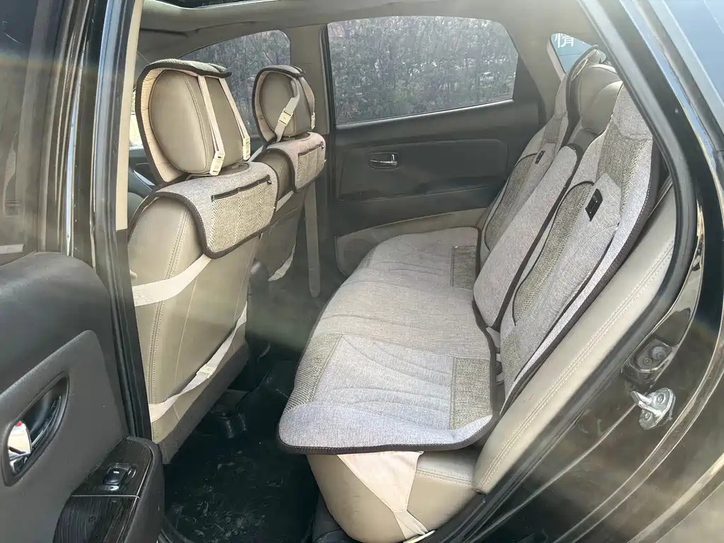 HYUNDAI CELESTA 2012
