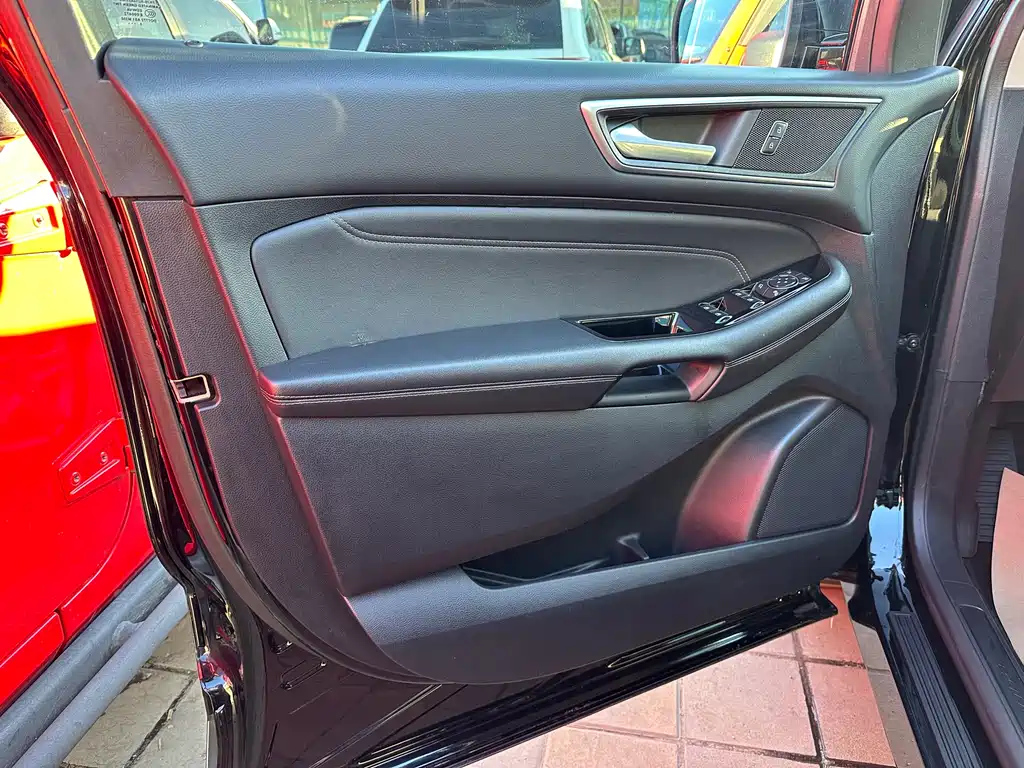 FORD EDGE 2019