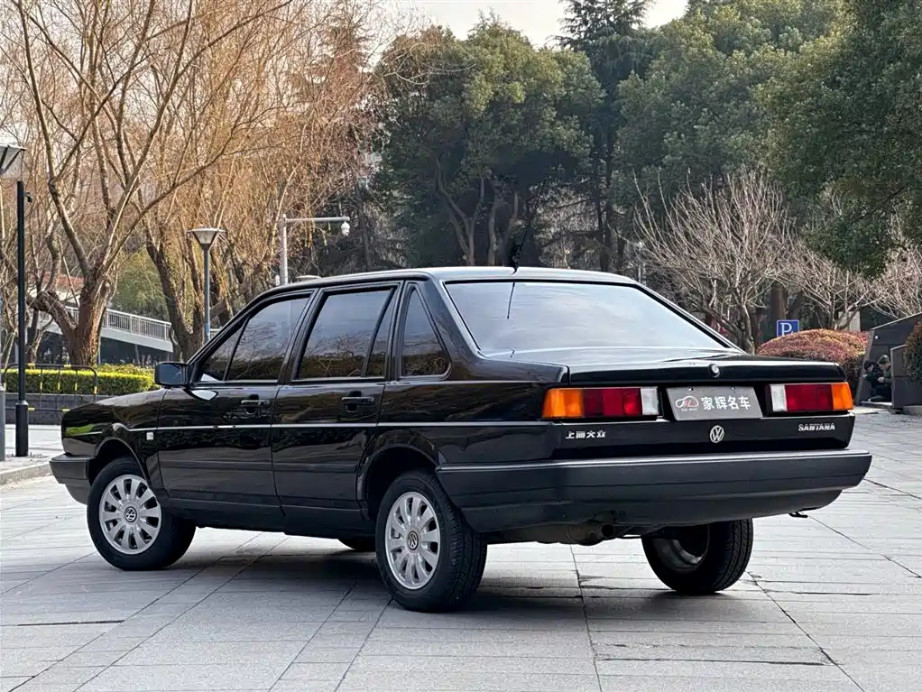 VOLKSWAGEN SANTANA CLASSIC 2010