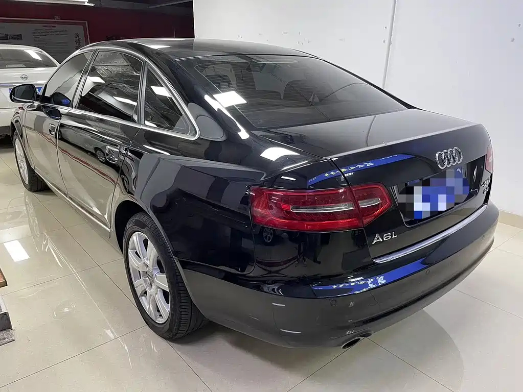 AUDI A6L 2010