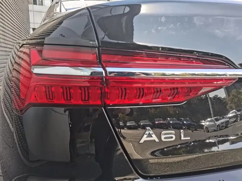 AUDI A6L 2021